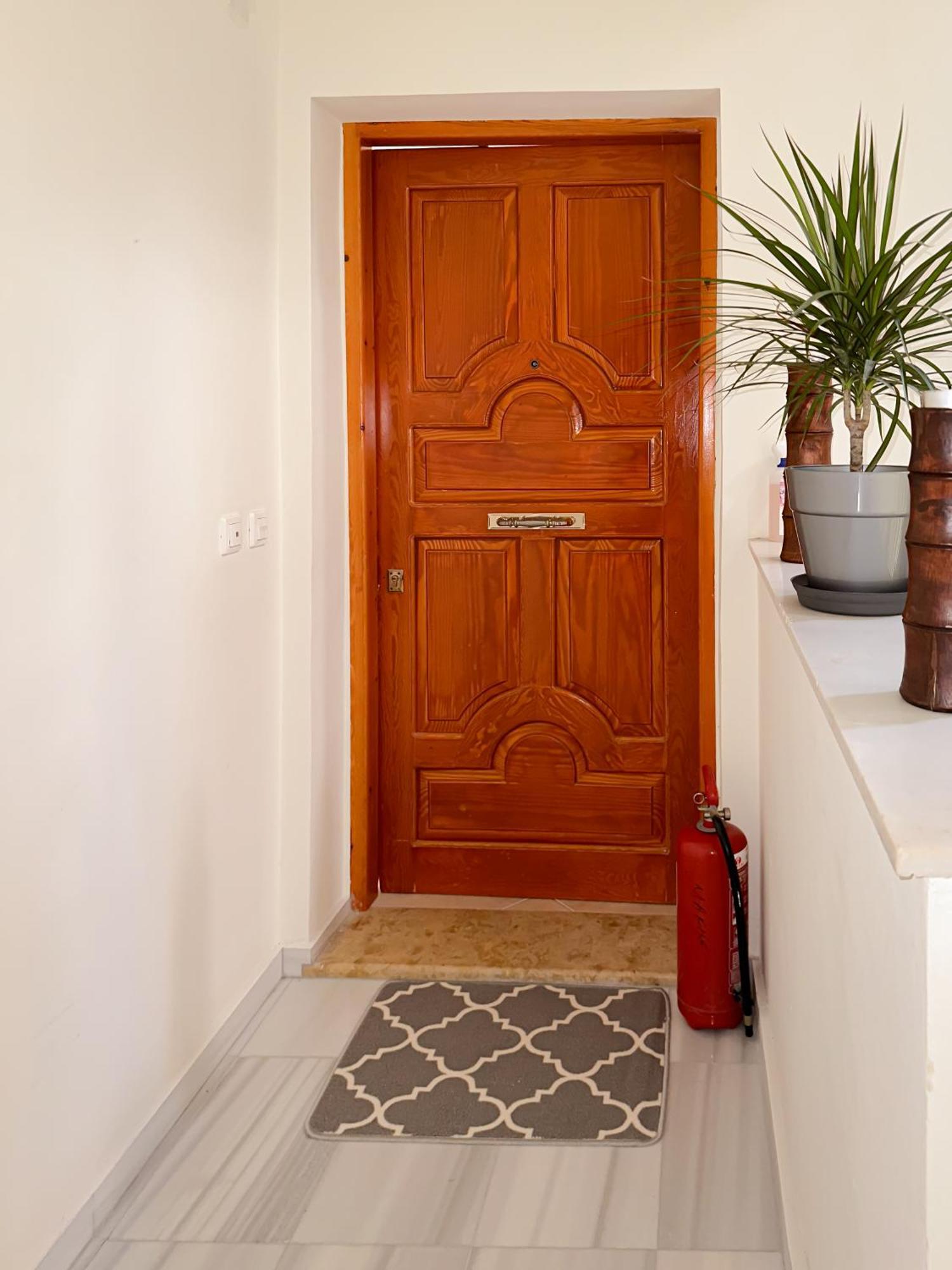 Sun N' Salt II Apartment Толон Екстериор снимка